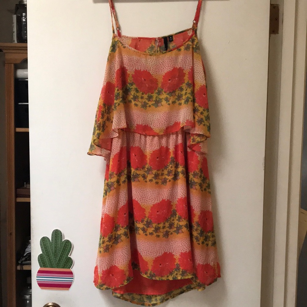 Open back summer dress. Medium O'Neill